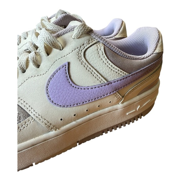 Nike DX91776-110 Womens Gamma Force Sneakers Shoes Ivory Lilac Bloom 8 - Picture 2 of 9